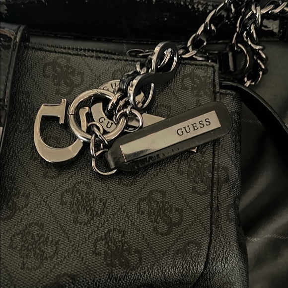 Guess Black Textured Shoulder Bag - Picture 4 of 7